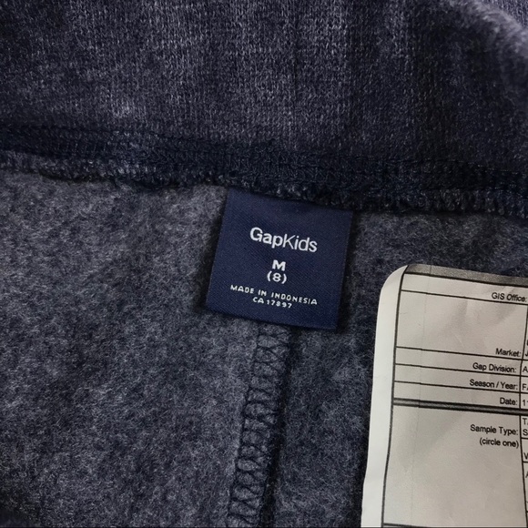 Gap Kids Fleece Lined Graphic Sweatpants - Picture 8 of 11